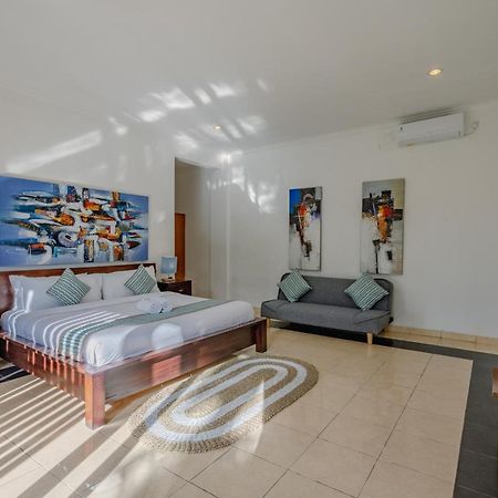 Villa Alleira Seminyak By Best Deals Asia Hospitality Екстериор снимка
