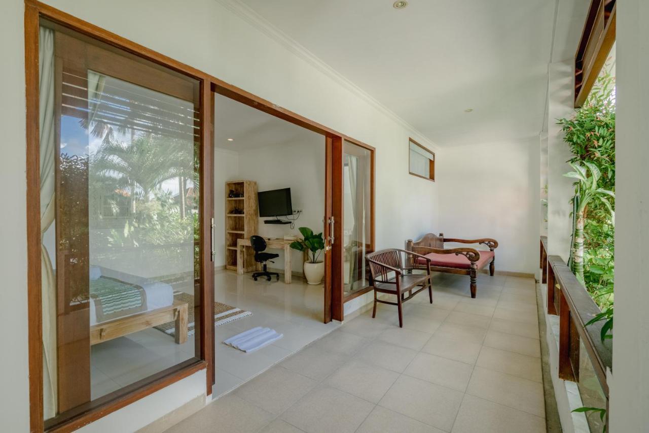 Villa Alleira Seminyak By Best Deals Asia Hospitality Екстериор снимка