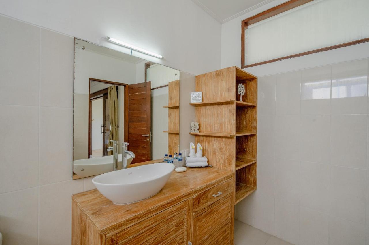 Villa Alleira Seminyak By Best Deals Asia Hospitality Екстериор снимка