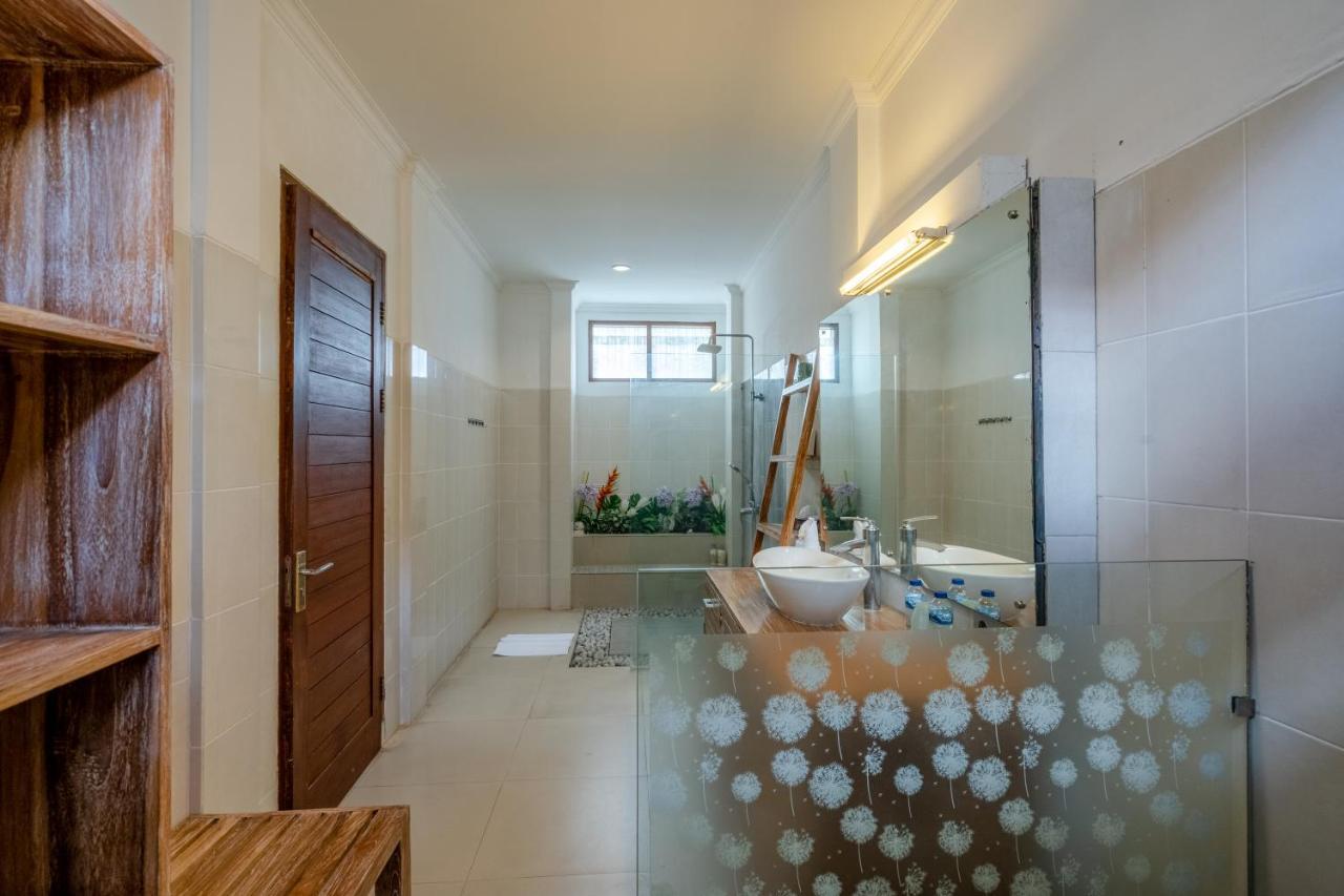 Villa Alleira Seminyak By Best Deals Asia Hospitality Екстериор снимка