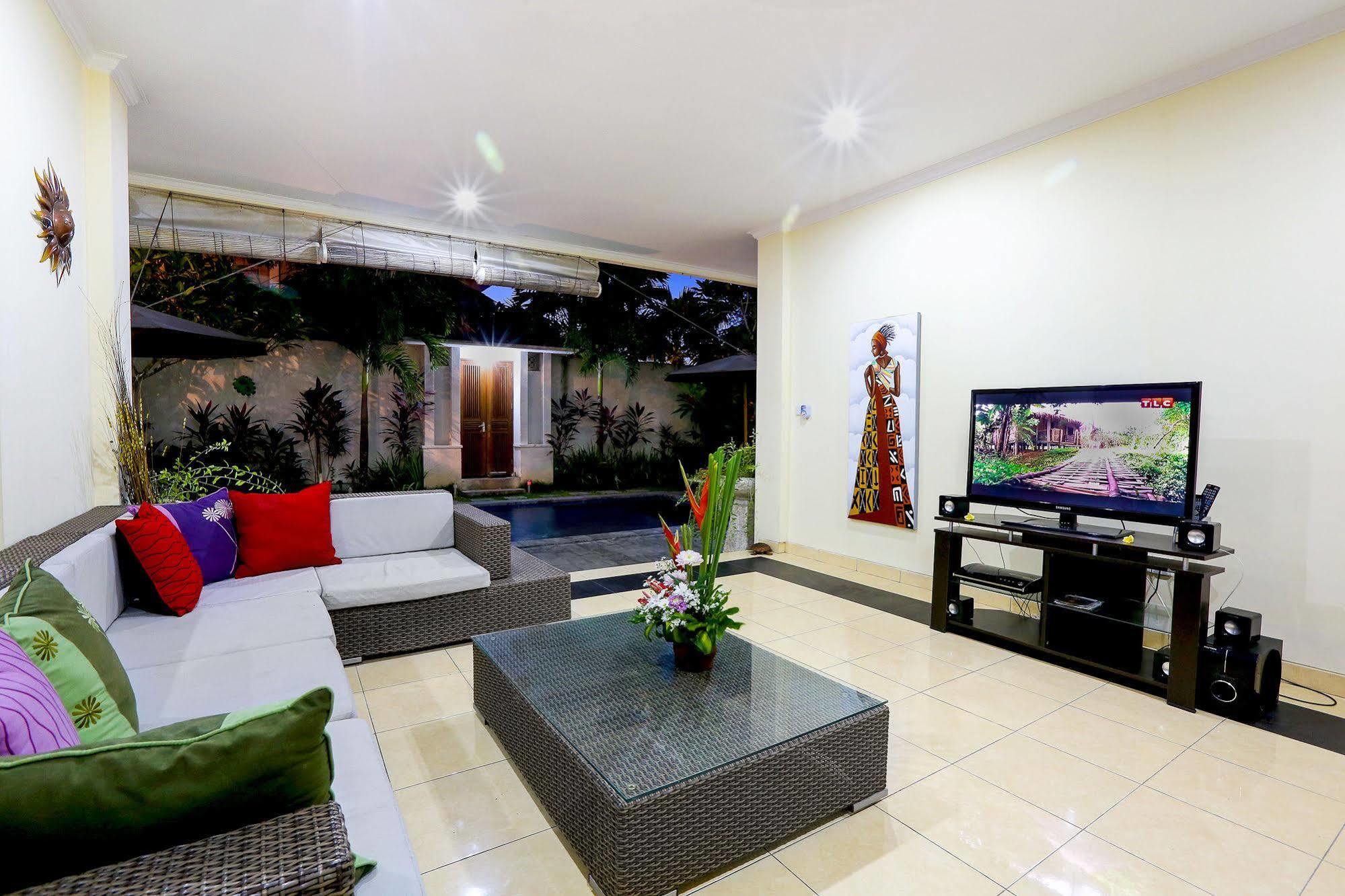 Villa Alleira Seminyak By Best Deals Asia Hospitality Екстериор снимка